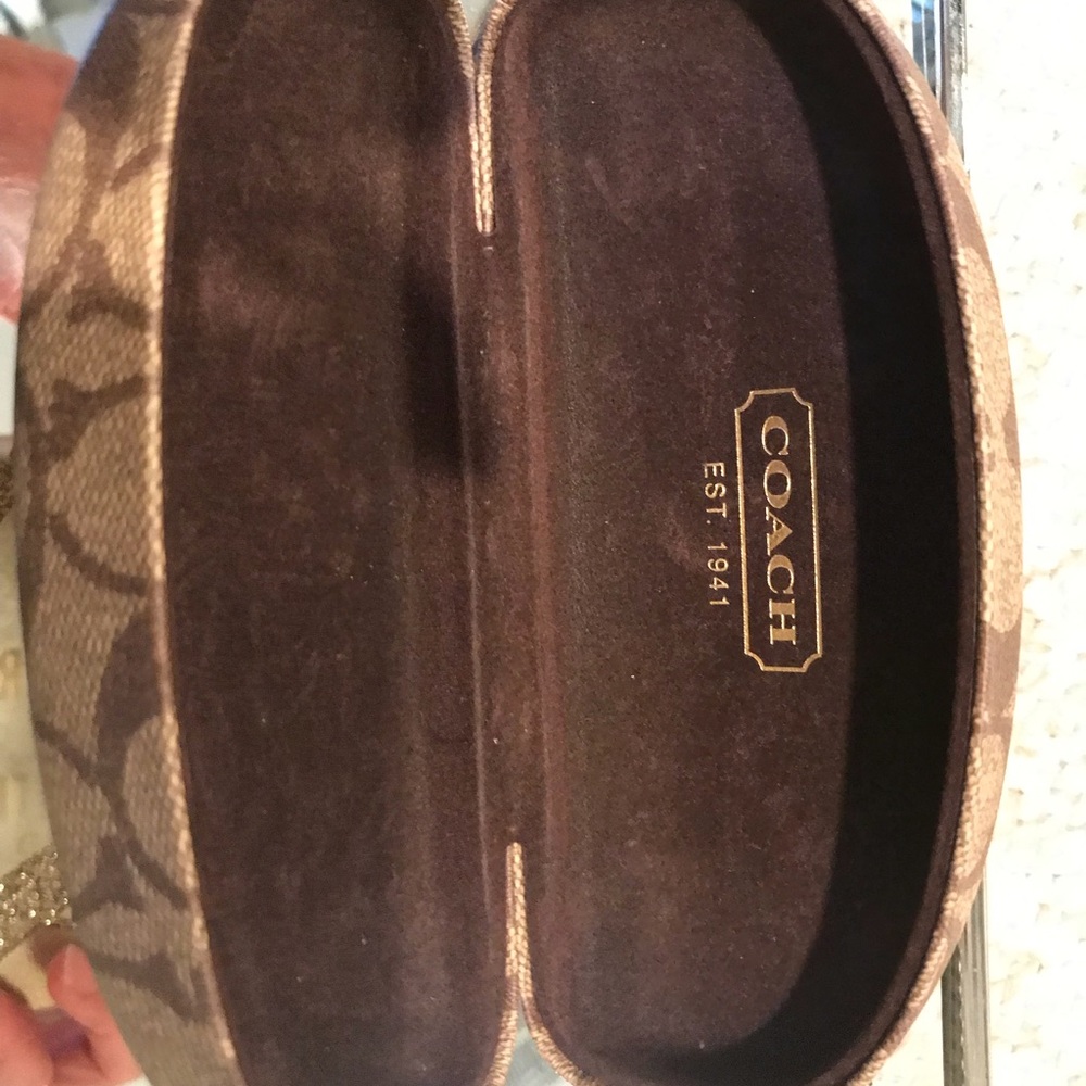 Coach sunglasses case small pen mark - Picture 3 of 4